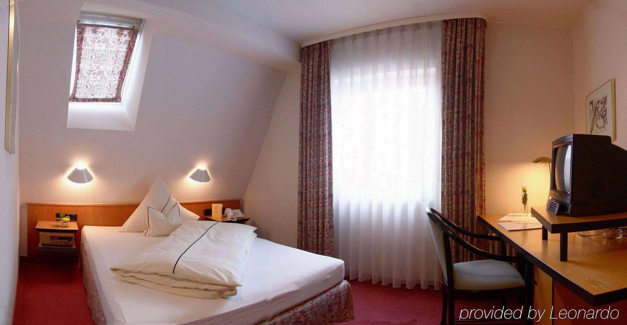 Hotel Lehmeier Neumarkt in der Oberpfalz Room photo